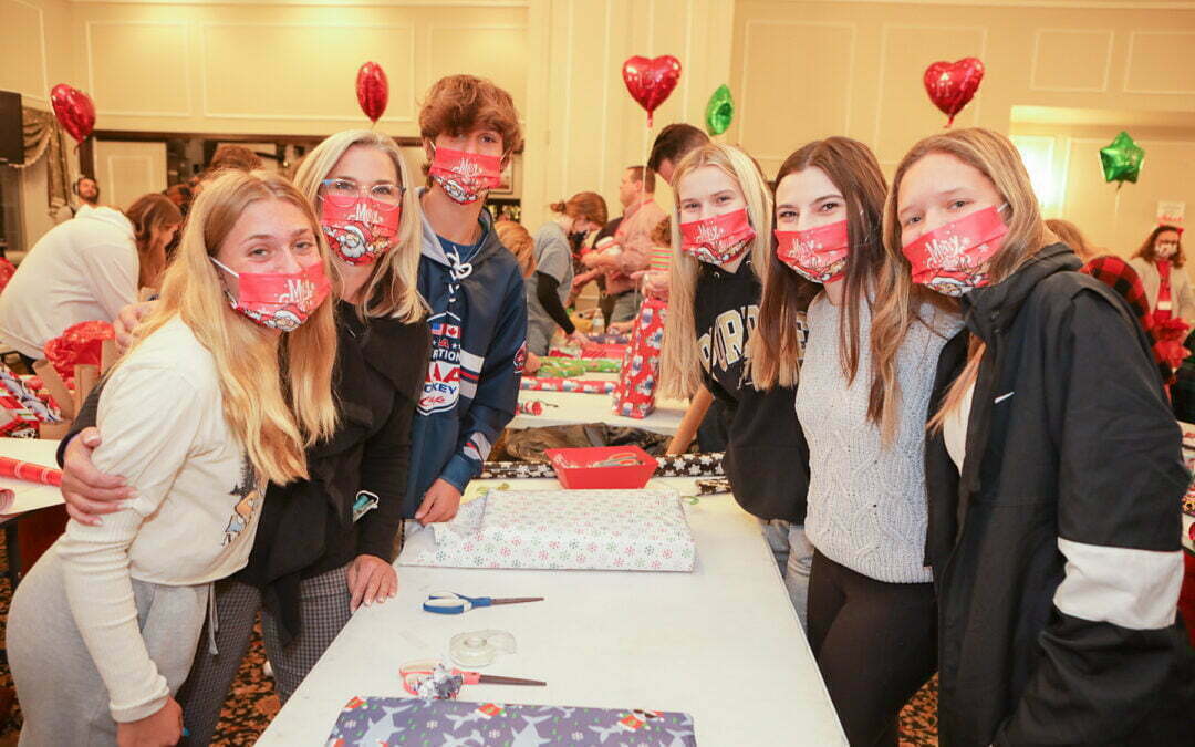 GIVING BACK | Big Hearts of Fox Valley Invites You to Help Out with their Christmas Wrapping Event